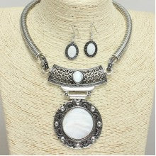 White and Silver Necklace Set