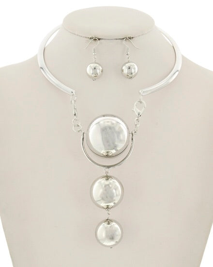 Silver Tone Choker Pearl Necklace Set