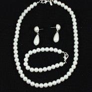 Pearl Necklace, Bracelet and Earring Set
