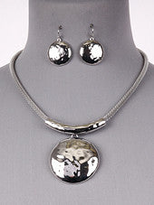 Round Silver Necklace Set